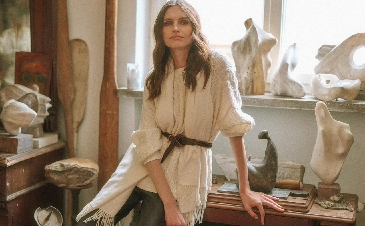 Dlhý sveter ako must-have sezóny: ako ho štýlovať?