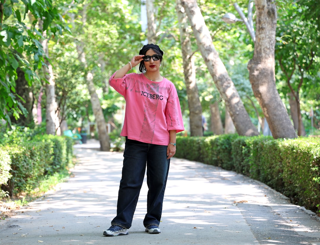 Photo pink shirt men